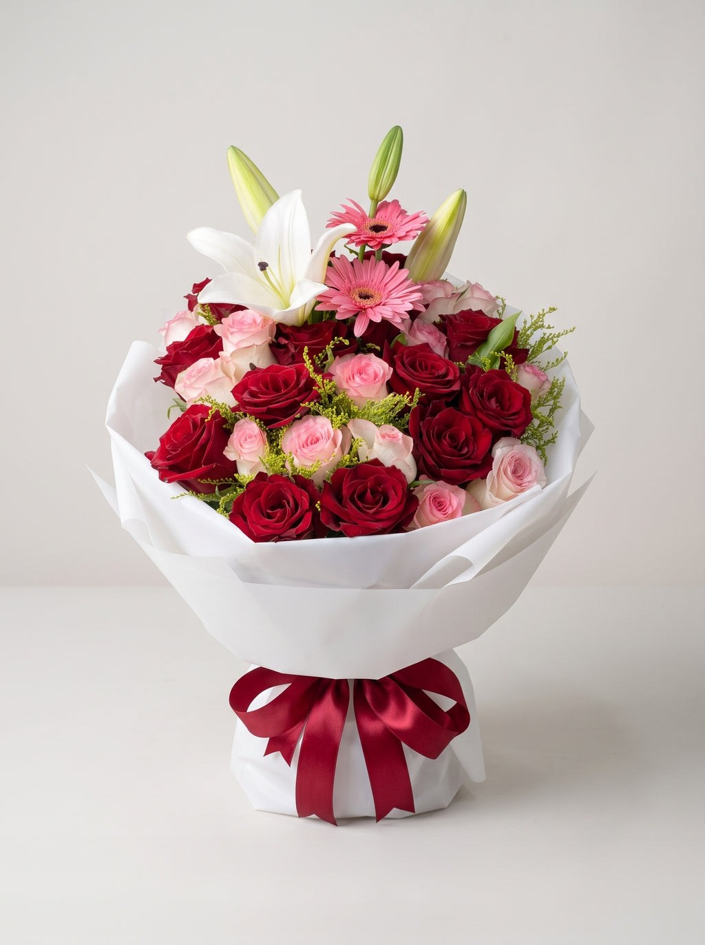 Red & Pink Roses Bouquet with Lily and Gerbera