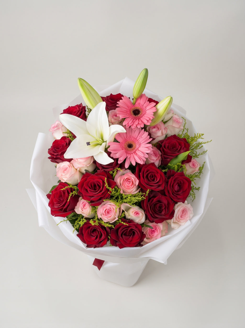 Red & Pink Roses Bouquet with Lily and Gerbera