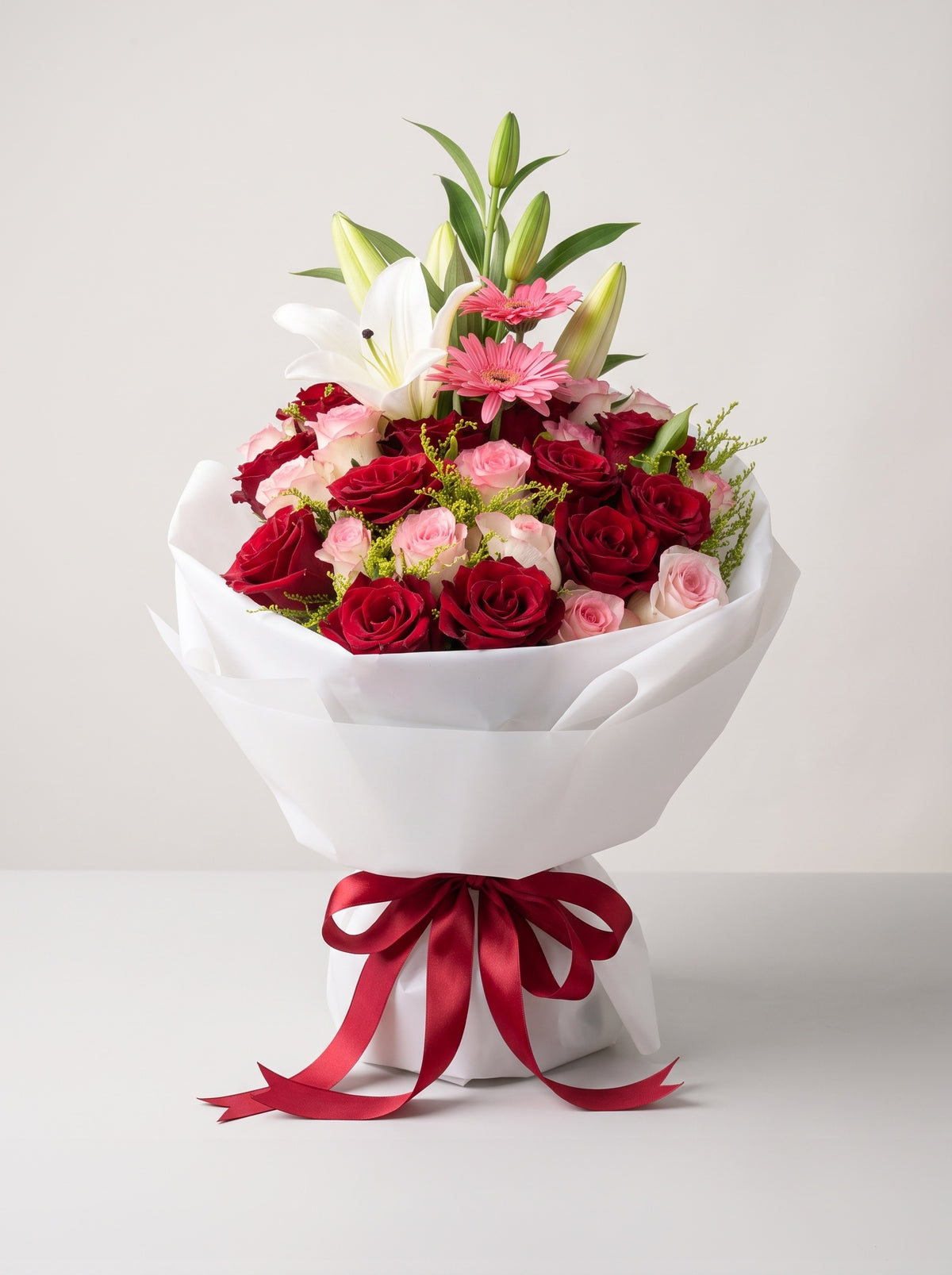 Red & Pink Roses Bouquet with Lily and Gerbera